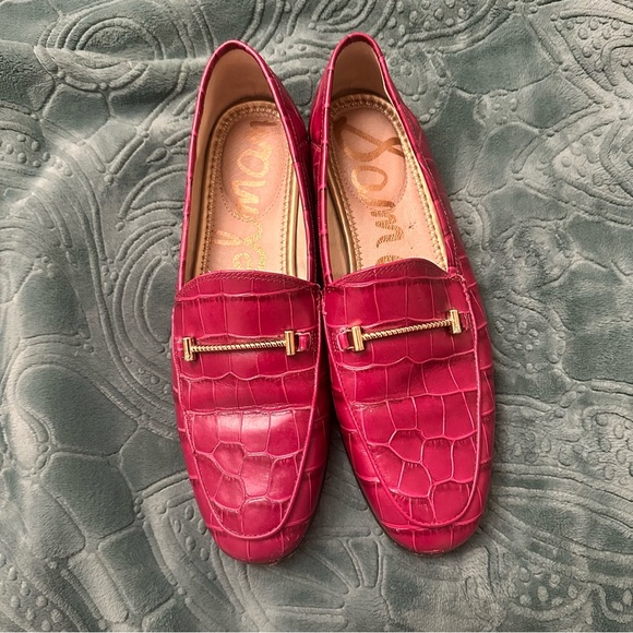 Sam Edelman Fuchsia Croc-Embossed Loafers - Picture 1 of 14